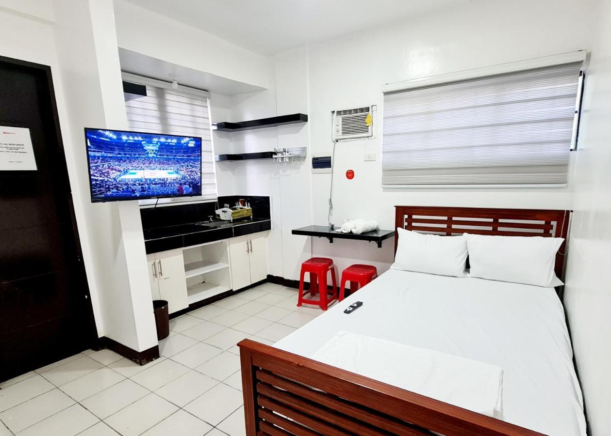 Dasma Lofts Hotel Near Dela Salle Dasma Дасмариньяс Экстерьер фото