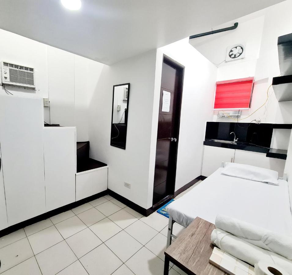 Dasma Lofts Hotel Near Dela Salle Dasma Дасмариньяс Экстерьер фото